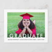 2 Graduate Fotos Moderne Minimale Graduiertenparty Einladungspostkarte (Vorderseite)