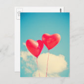 2 Helle, rote Herz gestreifte Ballons schweben nac Postkarte (Vorne/Hinten)