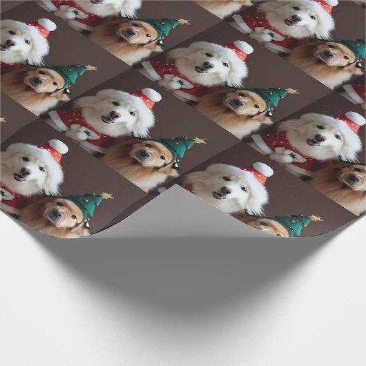 2 Hunde in Weihnachtskostümen Geschenkpapier (Ecke)