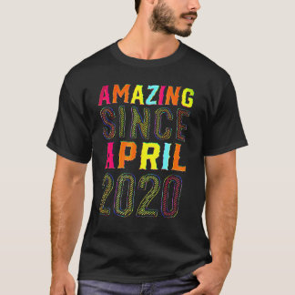 2 Jahre Phantastisch seit April 2020 T-Shirt