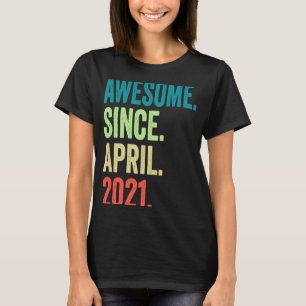 2 Jahre Phantastisch seit April 2021 2. Geburtstag T-Shirt