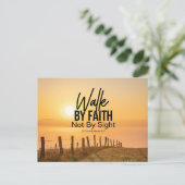 2 Korinther 5:7 zu Fuß durch den Sonnenuntergang d Postkarte (Stehend Vorderseite)