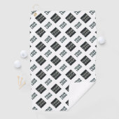 2 Logos, diagonal wiederholende Logos | Weiß Golfhandtuch (Insitu)