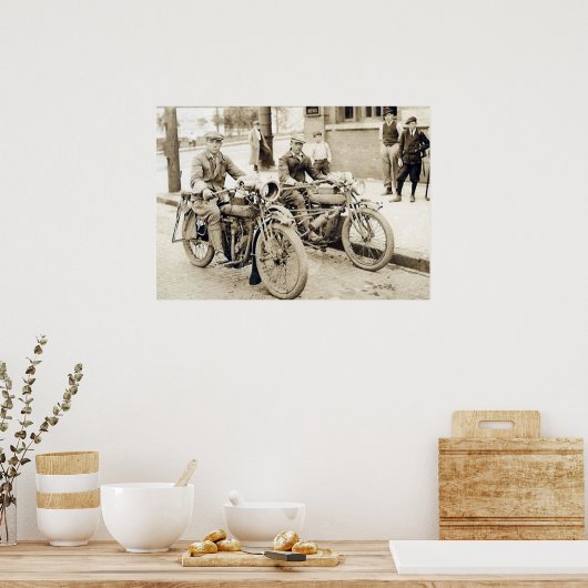 2 Männer auf Motorrädern riesiges Poster (Küche)