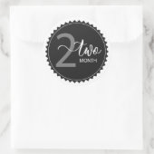 2 Monate Klassischer Rundaufkleber Runder Aufkleber (Tasche)
