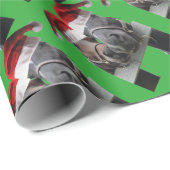 2 Pferde Küssen Weihnachtsmannmützen tragen Geschenkpapier (Rolleneckpunkt)