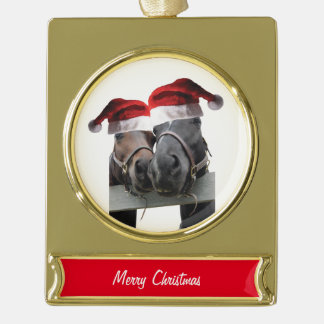 2 Pferde mit Weihnachtsmänner Banner-Ornament Gold