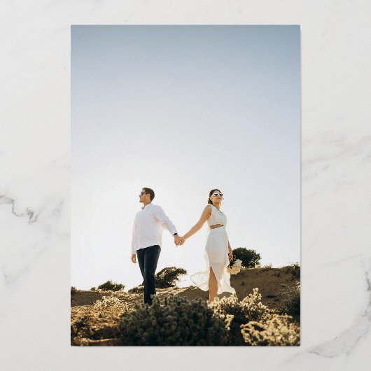 2 Photo & Silver Script Seaside Beach Wedding Folieneinladung (Rückseite)