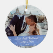 2 Photos Our First Christmas Mr Mrs Elegant Snow Keramik Ornament (Vorne)