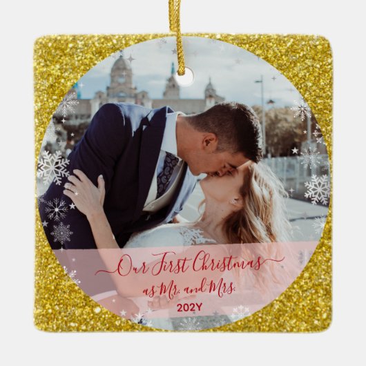 2 Photos Our First Christmas Mr Mrs Gold Glitter Keramikornament (Vorderseite)