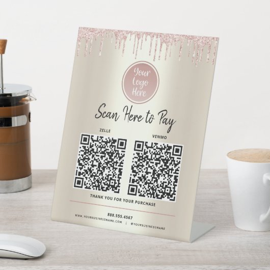 2 QR-Codes hier Rosa Glitzer Gold-Logo Sockelschild (In SItu)