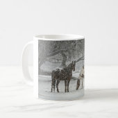 2 Schneepferde im Winter unter einem Baum Stehend Kaffeetasse (Vorderseite Links)