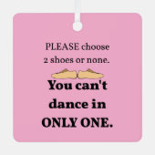 2 Schuhe oder kein helles Rosa Ornament Aus Metall (Vorderseite)