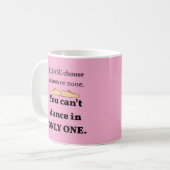 2 Schuhe oder keine Lt. Rosa Pers. Kaffeetasse (Vorderseite Links)