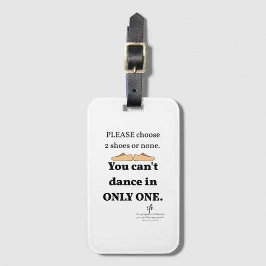 2 Schuhe oder keine weißen Gepäckanhänger (Vorderseite Vertikal)