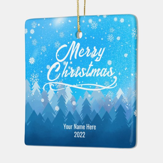 2-seitig Custom Blue Snow & Forest Frohe Weihnacht Keramikornament (Links)