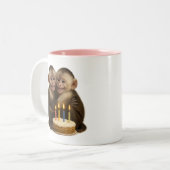 2 sweet Capuchin monkeys lovingly embrace + cake Zweifarbige Tasse (Vorderseite Links)