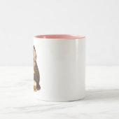 2 sweet Capuchin monkeys lovingly embrace + cake Zweifarbige Tasse (Mittel)