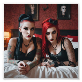 2 Tattoo Goth Girls auf Bettbasis Fotodruck