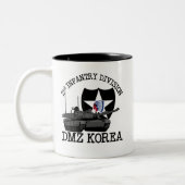 2. Tierarzt Identifikation DMZ Korea Zweifarbige Tasse (Links)