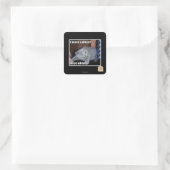 2 viel caffine? quadratischer aufkleber (Tasche)