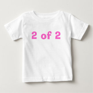 2 von 2 - besonders angefertigt baby t-shirt