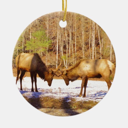 2~ zwei Bull Elk im Schnee Keramik Ornament (Vorne)