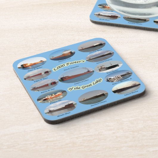 300 Meter Frachtschiffe auf dem Untersetzer der Gr (Linke Seite)