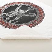 [300] Sacred Silver Octopus in Defensive Posture Sherpadecke (3/4)