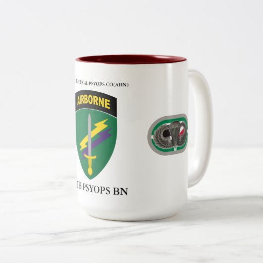 301. TAKTISCHE PSYOPS CO(ABN) 14. PSYOPS BN ZWEIFARBIGE TASSE (VorderseiteRechts)