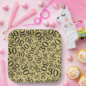 30. Age Random Number Pattern Schwarz/Gold Pappteller (Party)