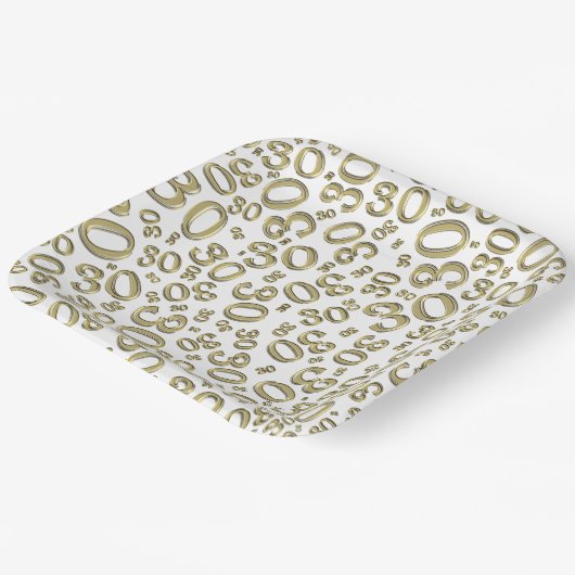 30. Age Random Number Pattern Weiß/Gold Pappteller (Gewinkelt)
