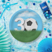 30. Geburtstag Fußball-Ball im Grünen Gras Pappteller (Party)