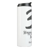 30. Geburtstag hinzufügen Namensdatum Jahr schwarz Thermosbecher (Nach links gedreht)