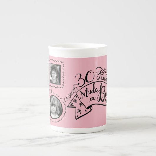 30 Jahre Freundschaft gemacht im Büffel NY Porzellantasse (Vorderseite)