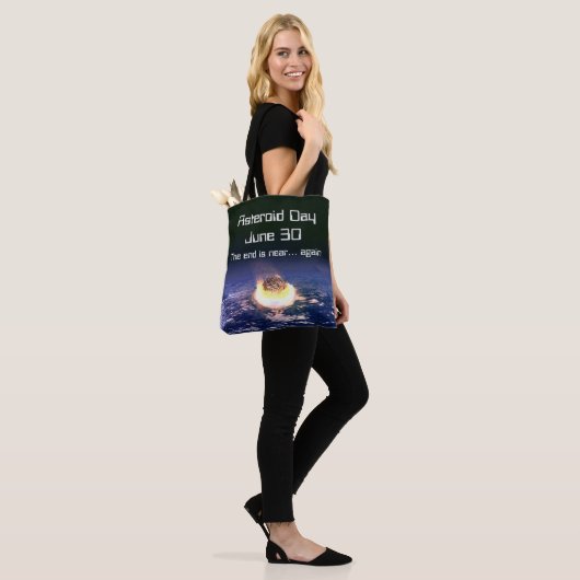 30. Juni Tasche (Am Model)