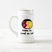 30 sieht mir so gut aus wie T - Shirt und Geschenk Bierglas (Links)