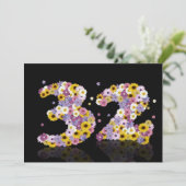 32. Geburtstagsparty mit Blumenbriefen Einladung (Stehend Vorderseite)