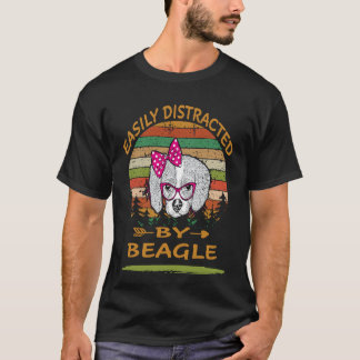 32 Leicht vom Beagle abgelenkt T-Shirt