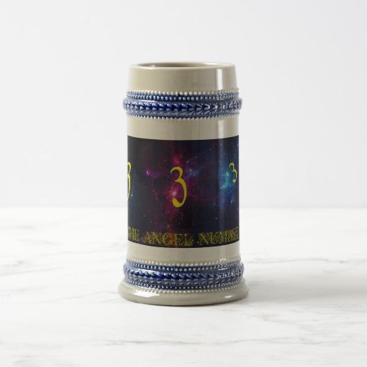 333 - DIE ENGELS-ZAHL (Nebelflecke), 18oz Stein Bierglas (Mittel)