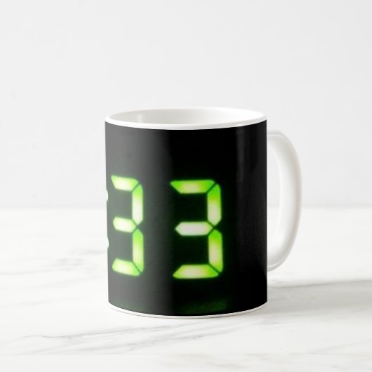 333 Uhr Kaffeemaschine-Tasse Kaffeetasse (VorderseiteRechts)