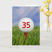 35. Geburtstag Golf Ball auf Red T-Shirt Karte (Gelbe Blume)