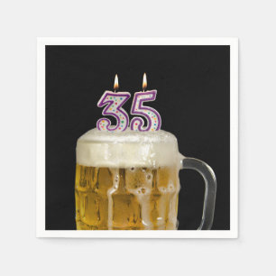 35. Geburtstagsbier auf schwarz Serviette
