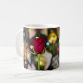 3620-Rote Rose mit Bokeh Kaffeetasse (Vorderseite Links)