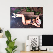 36" x 24" Chrissy Kittens Heelse und Logs Poster (Heimbüro)