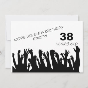 38. Party Einladung mit jubelnden Massen