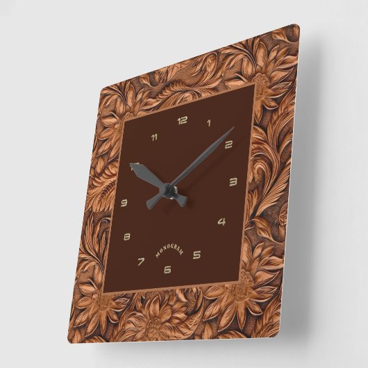 3-D Brown tooled leather floral pattern Quadratische Wanduhr (Winkel)