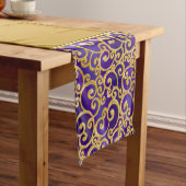 3 Erstmalige Monogram Table Runner, Lila und Gold Mittelgroßer Tischläufer (Beispiel)