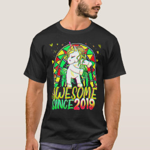 3. Geburtstag Regenbogen 3 Jahre altes Flossenorn  T-Shirt