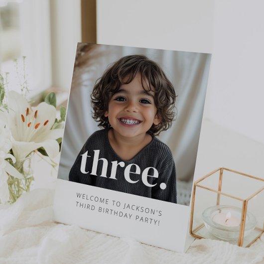 3. Geburtstagszeichen des Fotos Sockelschild